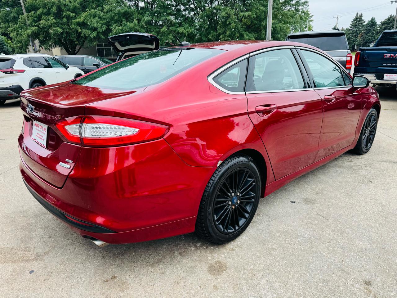 Ford Fusion SE 2015