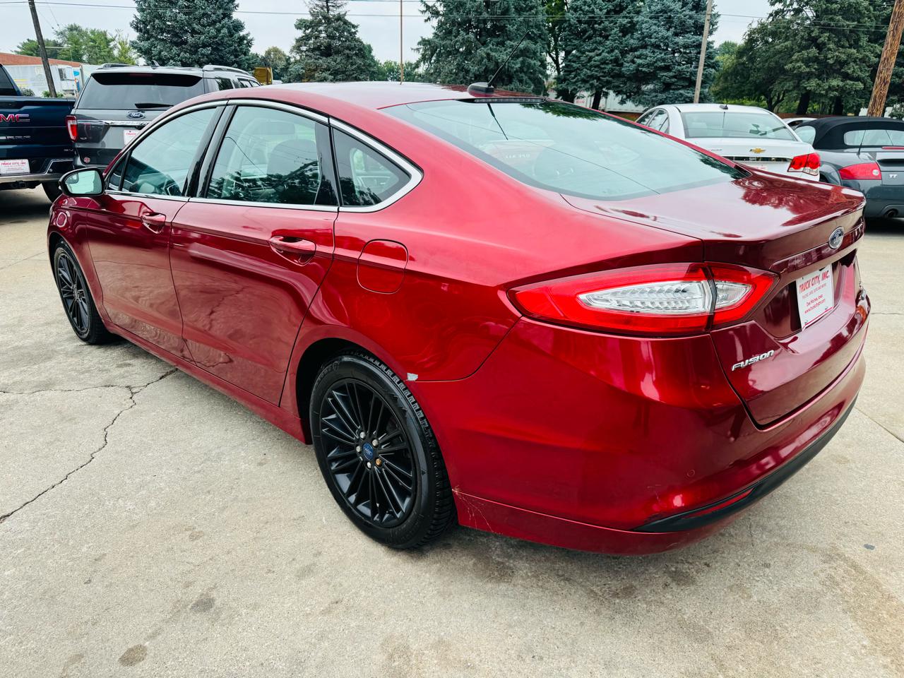 Ford Fusion SE 2015