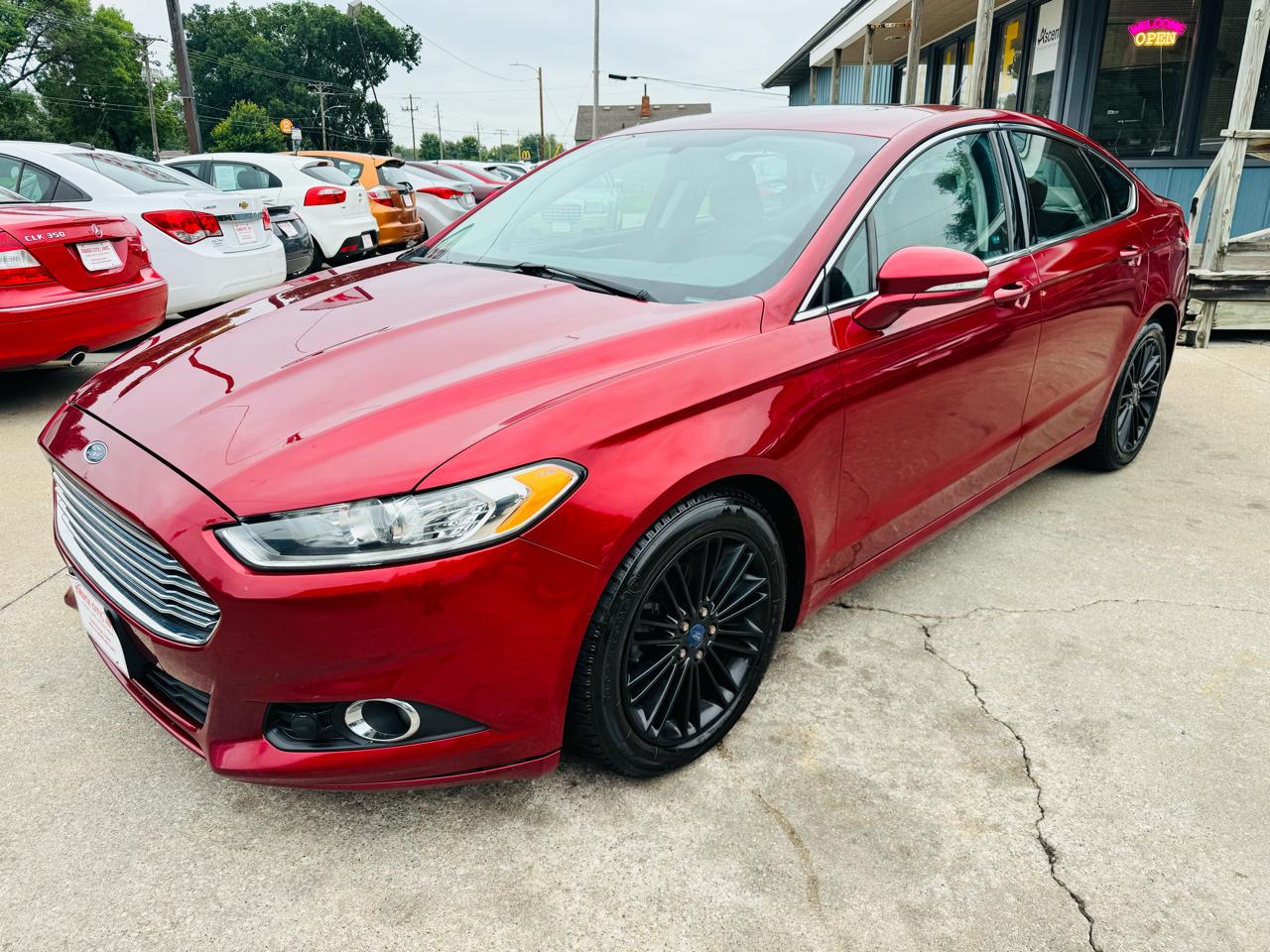 Ford Fusion SE 2015