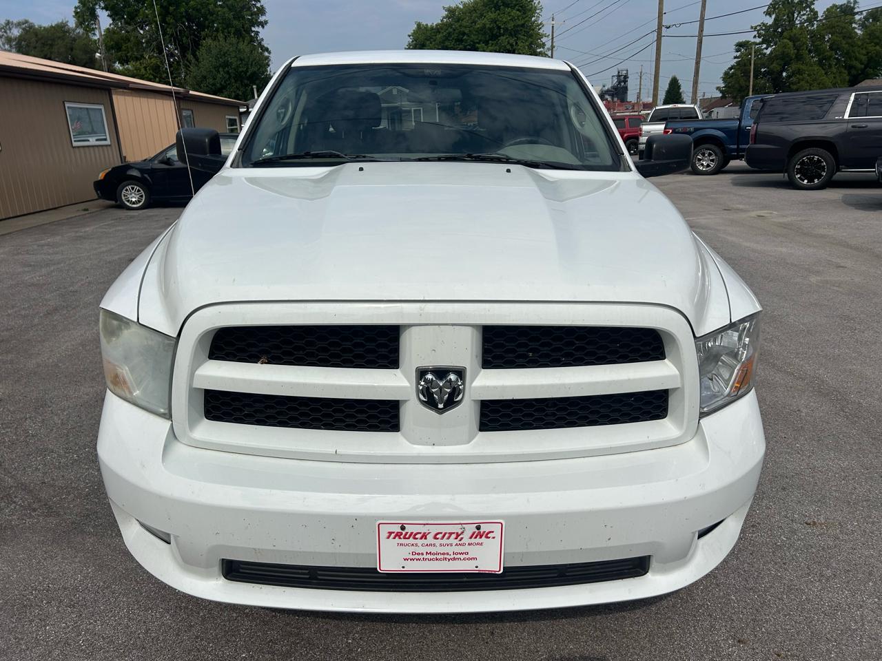 RAM 1500 4WD Crew Cab 140.5" ST 2012