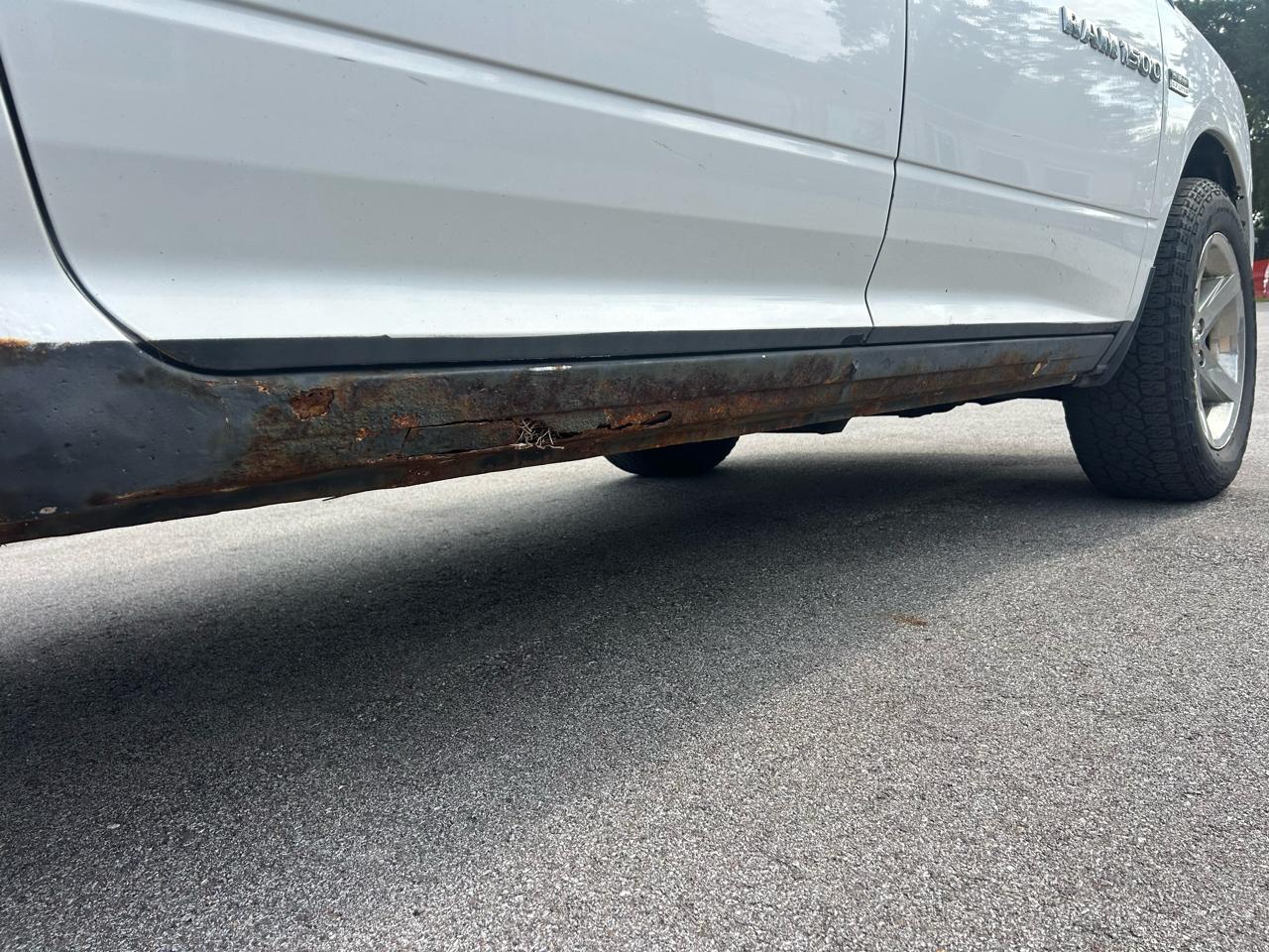 RAM 1500 4WD Crew Cab 140.5" ST 2012