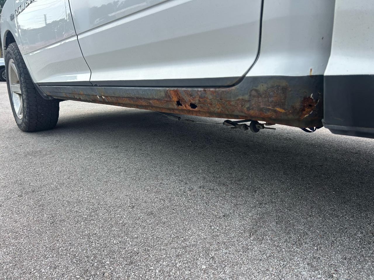 RAM 1500 4WD Crew Cab 140.5" ST 2012