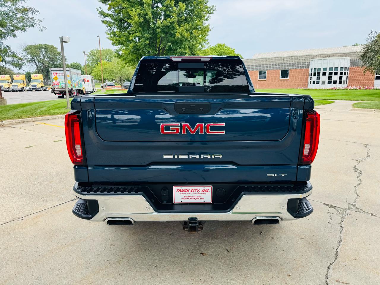 GMC Sierra 1500 4WD Crew Cab 153.0" SLT 2019