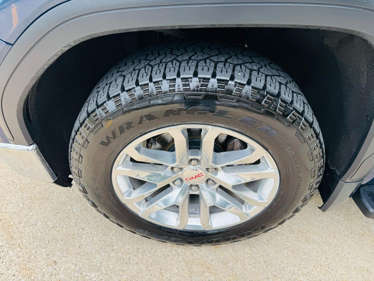 GMC Sierra 1500 4WD Crew Cab 153.0" SLT 2019