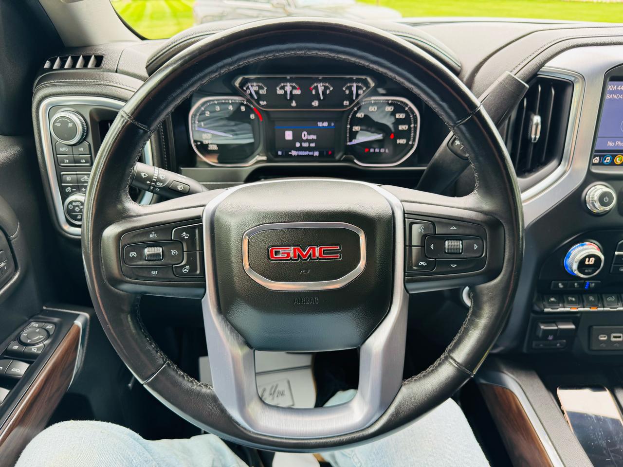 GMC Sierra 1500 4WD Crew Cab 153.0" SLT 2019