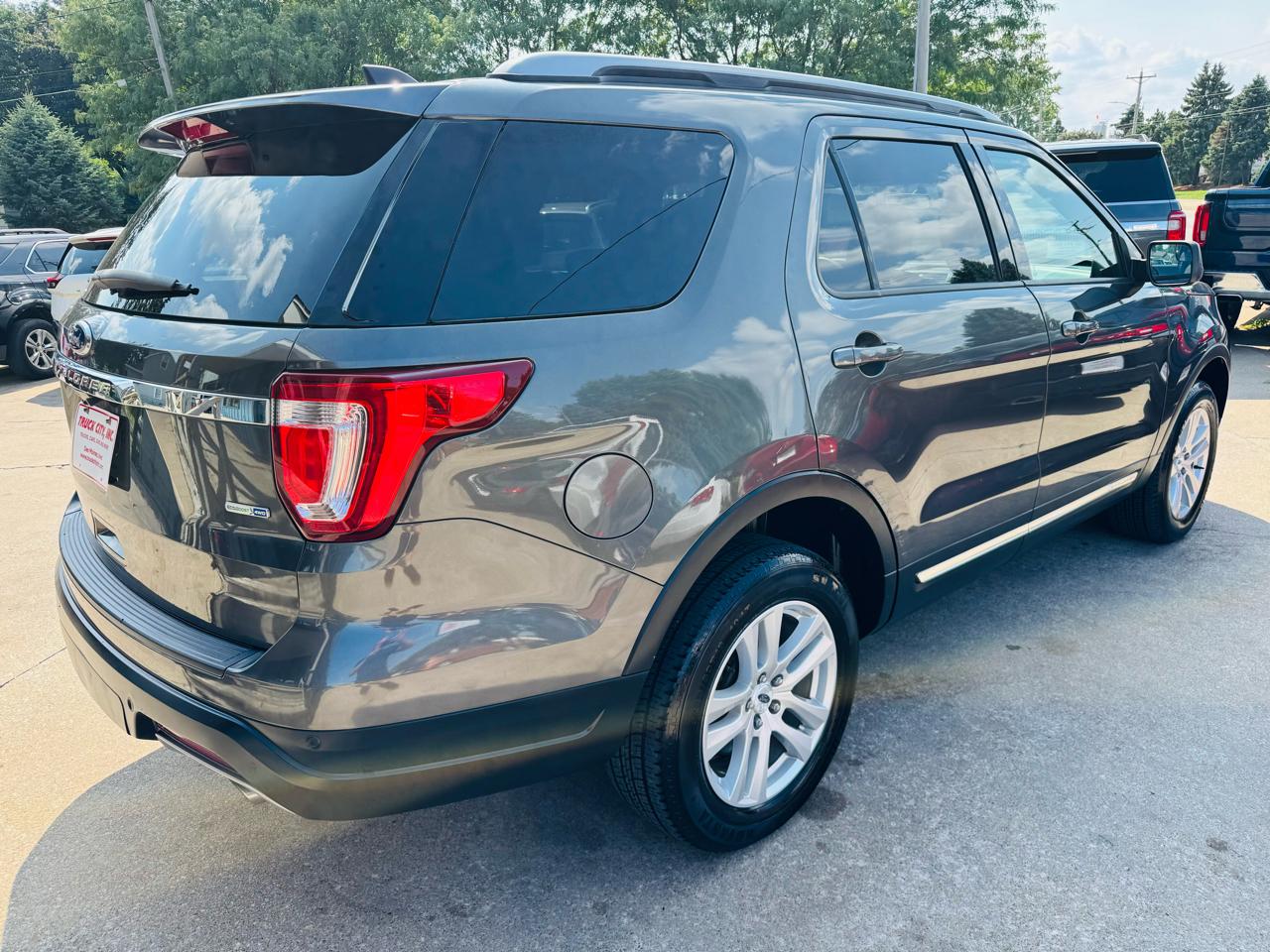 Ford Explorer XLT 4WD 2018
