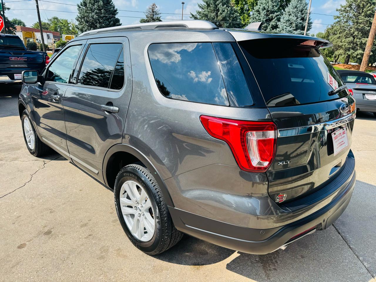 Ford Explorer XLT 4WD 2018