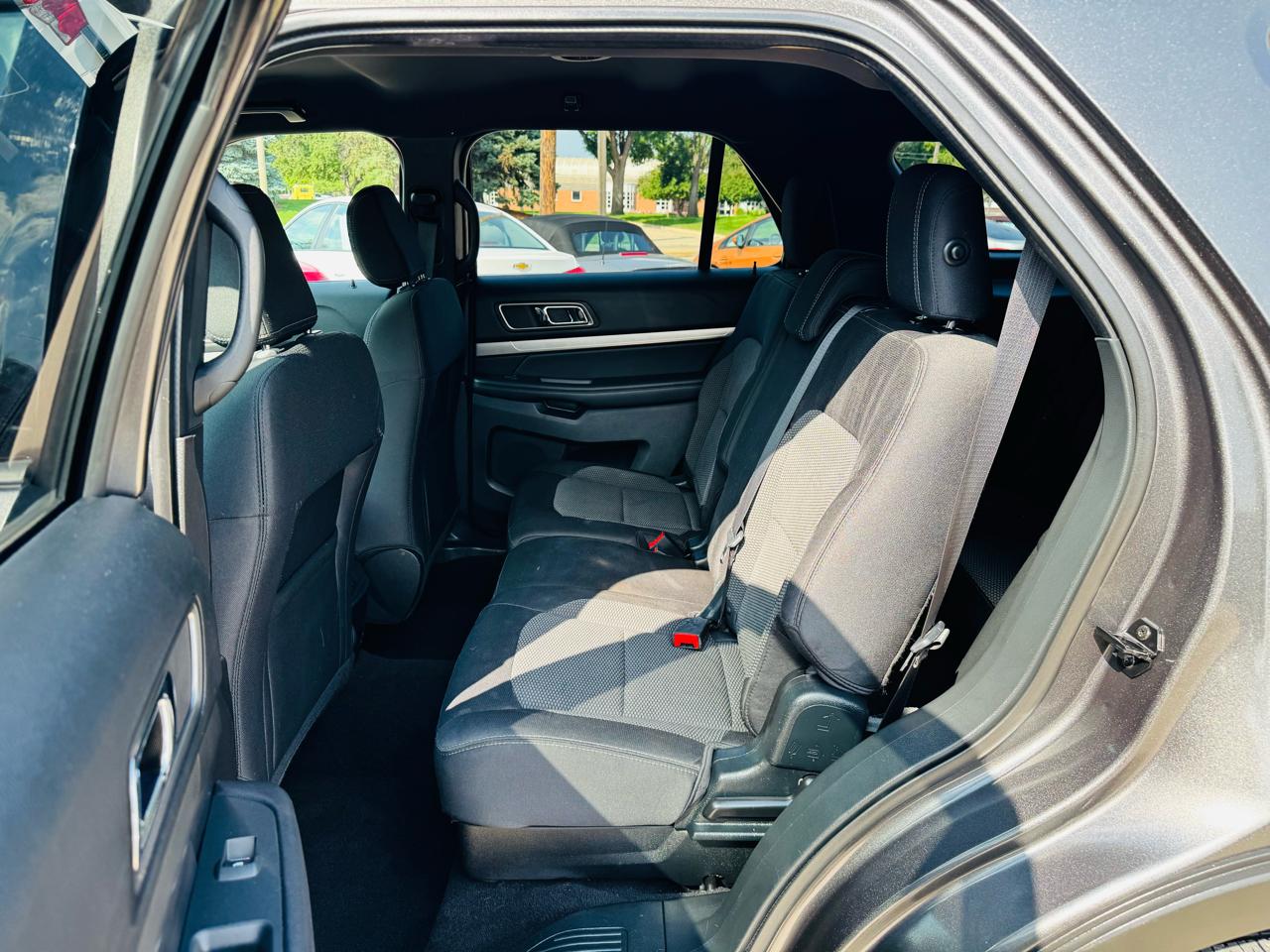 Ford Explorer XLT 4WD 2018