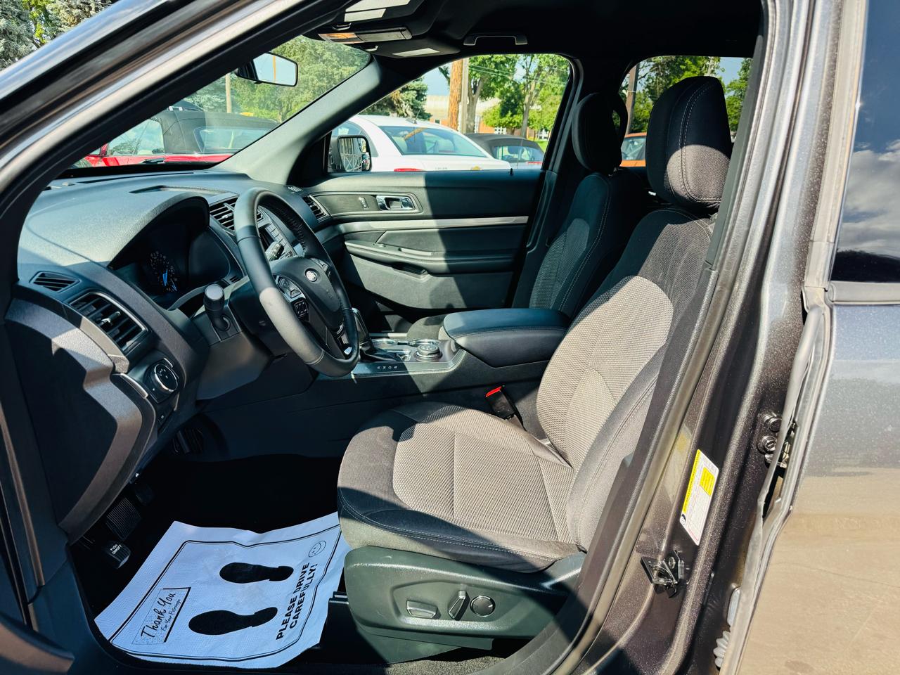 Ford Explorer XLT 4WD 2018
