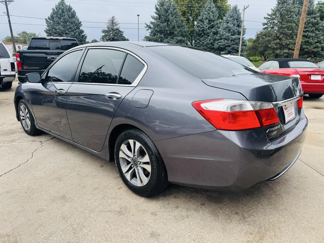 Honda Accord LX Sedan CVT 2013