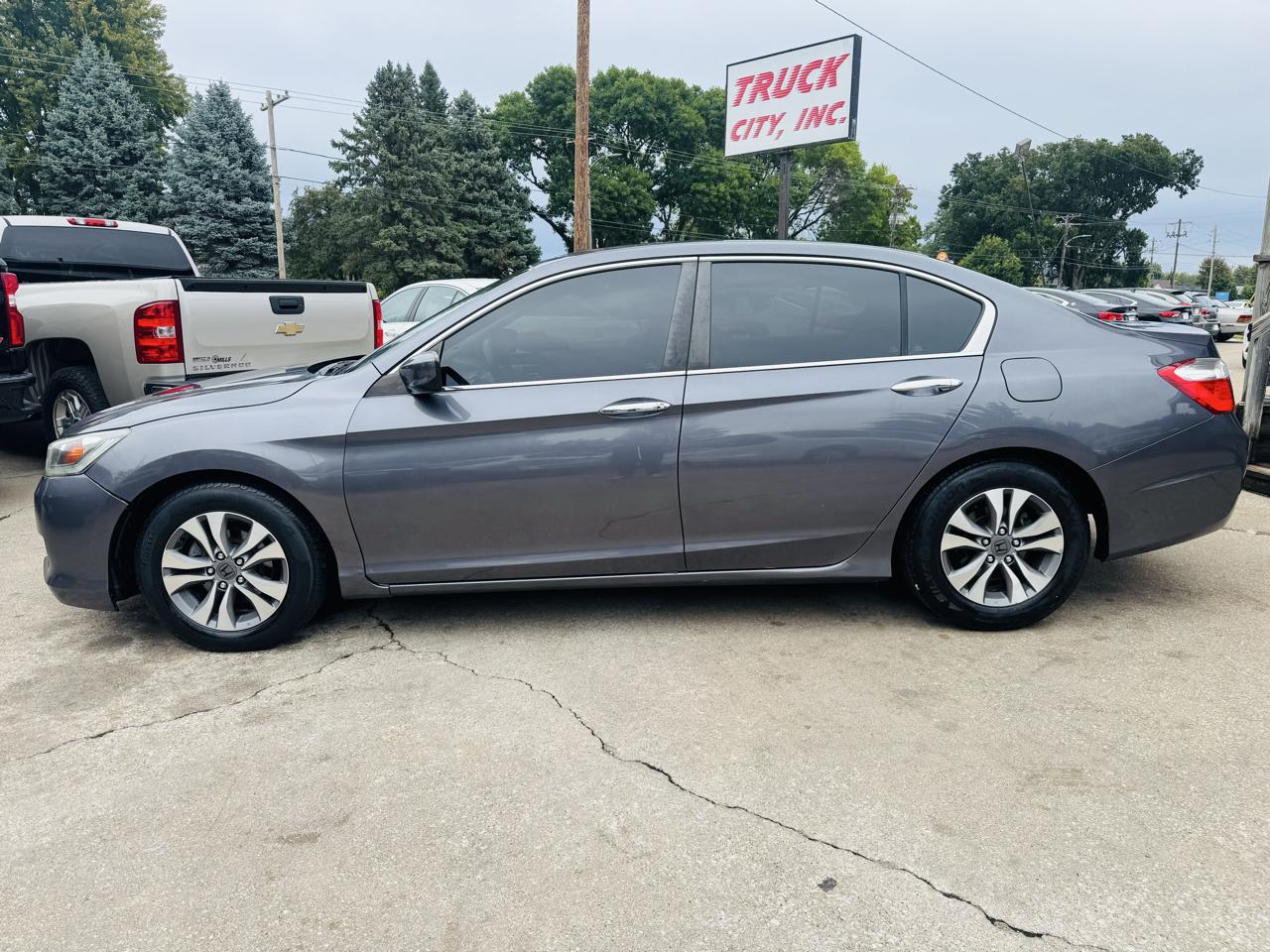 Honda Accord LX Sedan CVT 2013