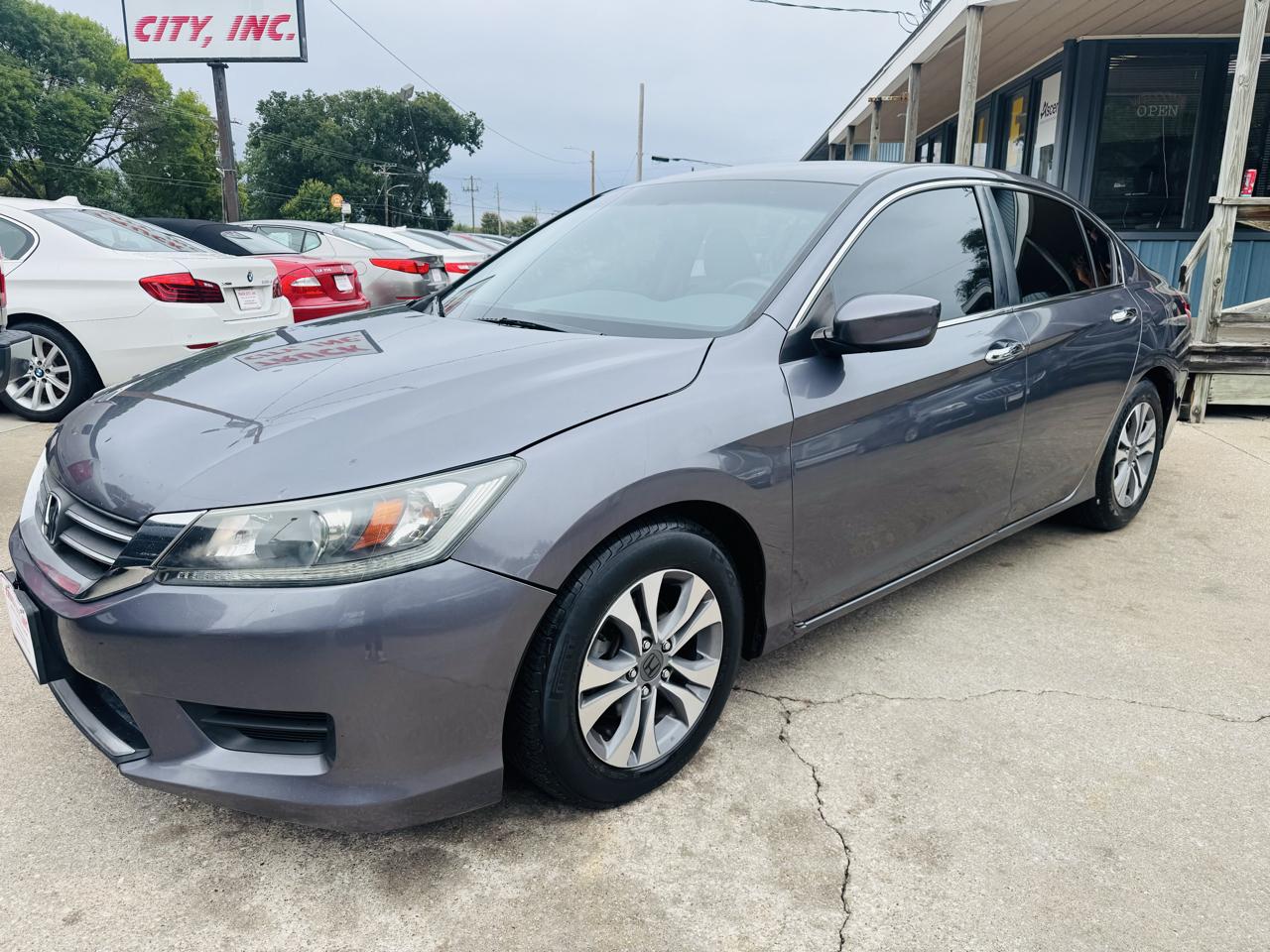 Honda Accord LX Sedan CVT 2013