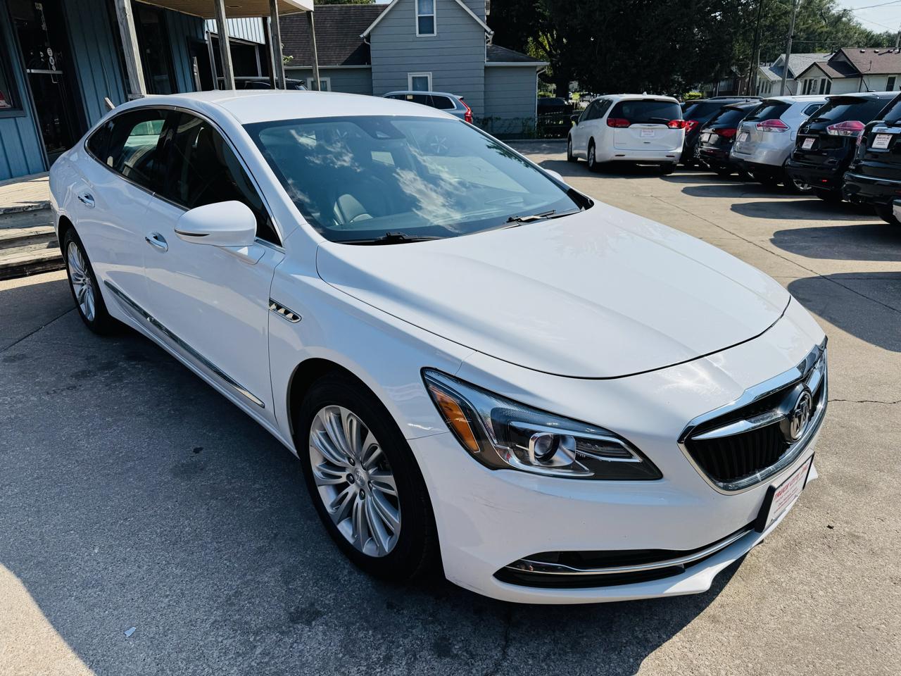 2018 Buick LaCrosse 4dr Sdn Premium FWD