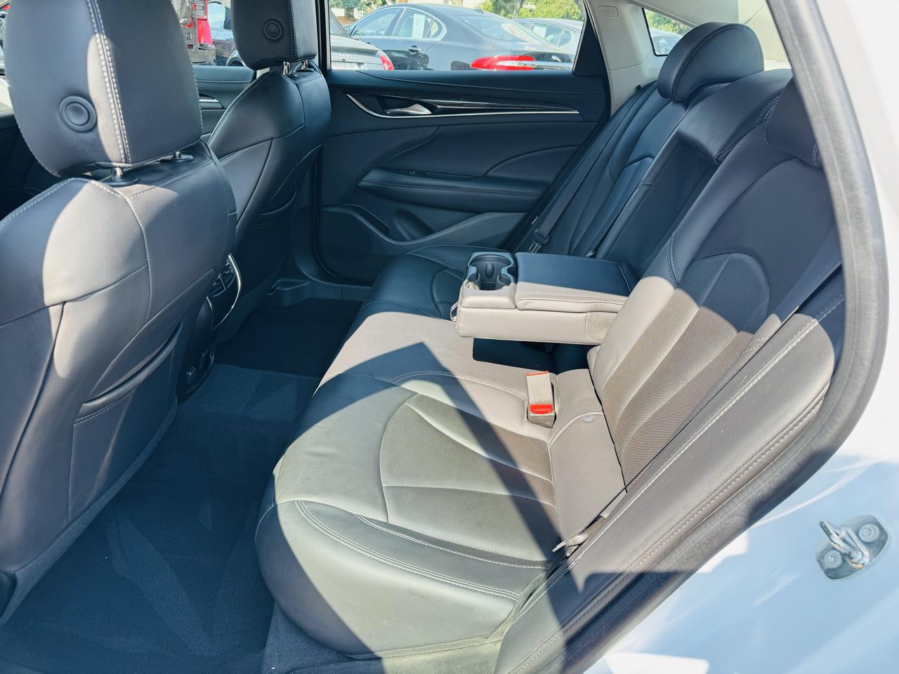 Buick LaCrosse 4dr Sdn Premium FWD 2018