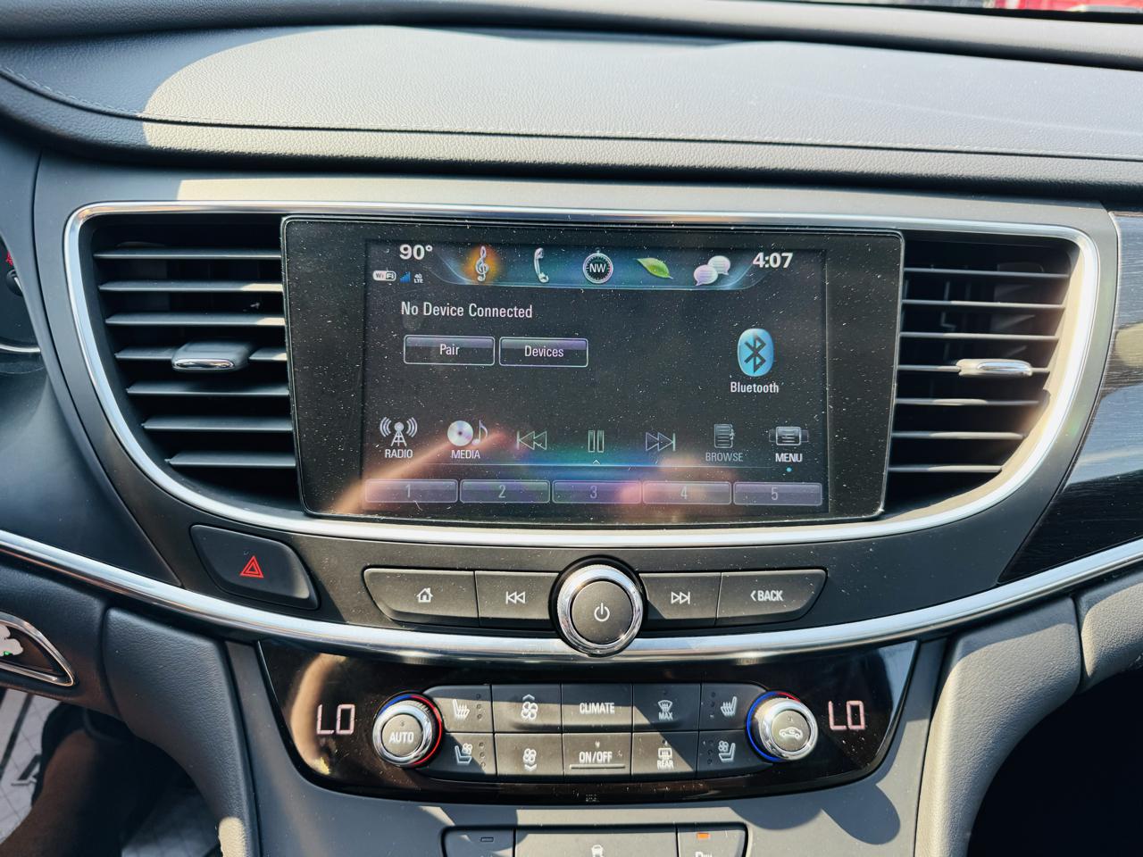 Buick LaCrosse 4dr Sdn Premium FWD 2018