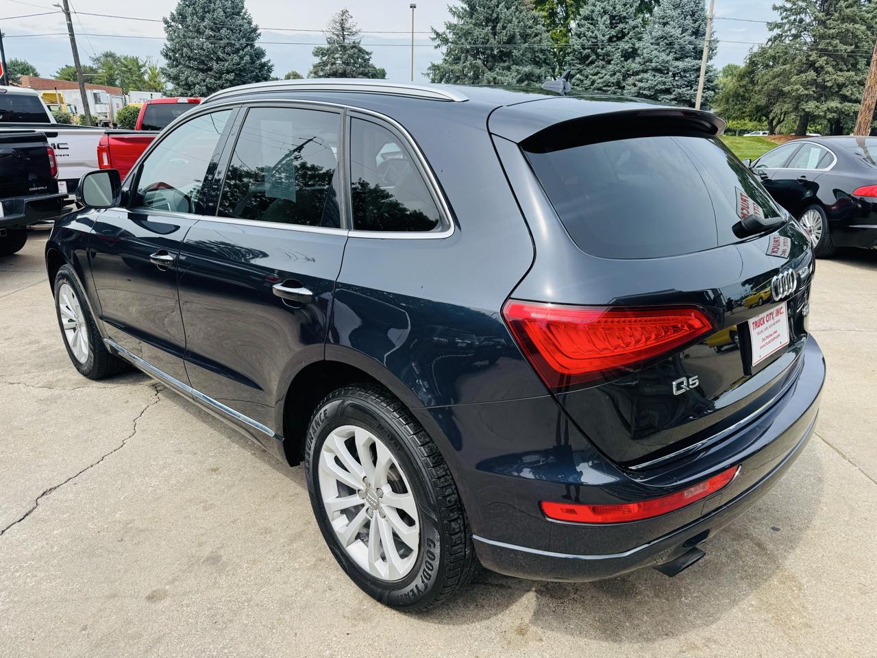Audi Q5 2.0T Premium quattro 2015