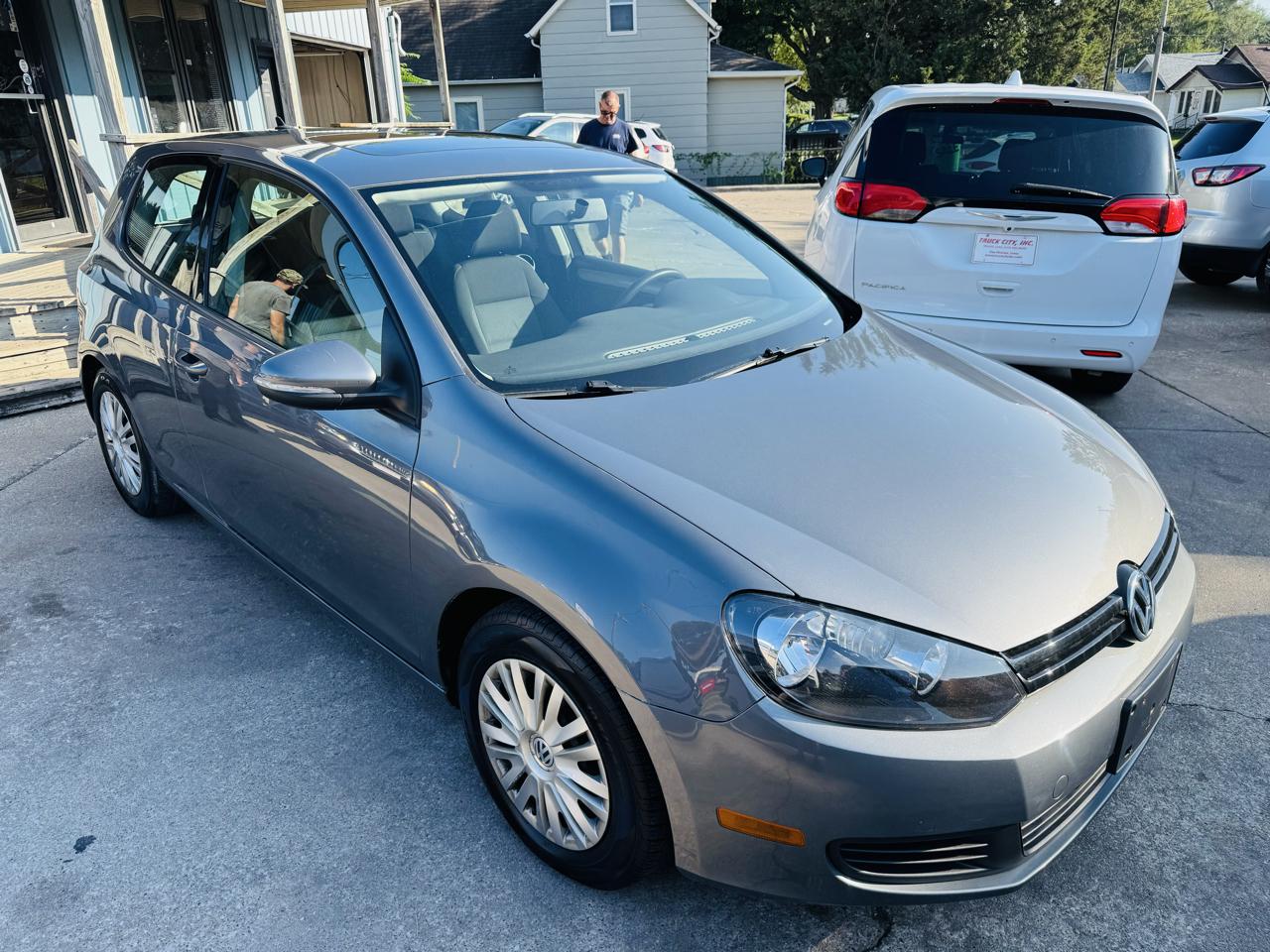 Volkswagen Golf 2.5L 2-Door 2012