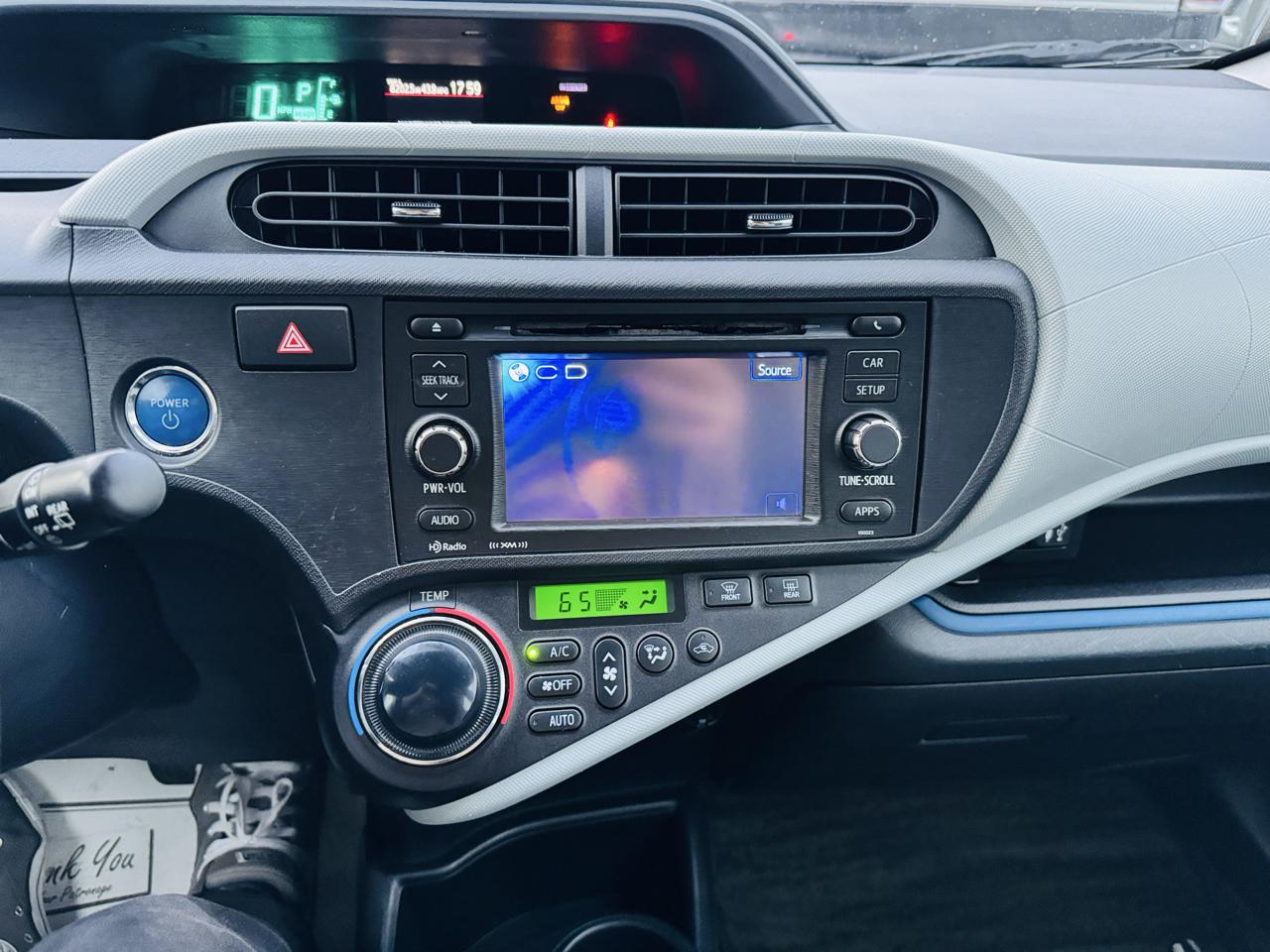 Toyota Prius c One 2012