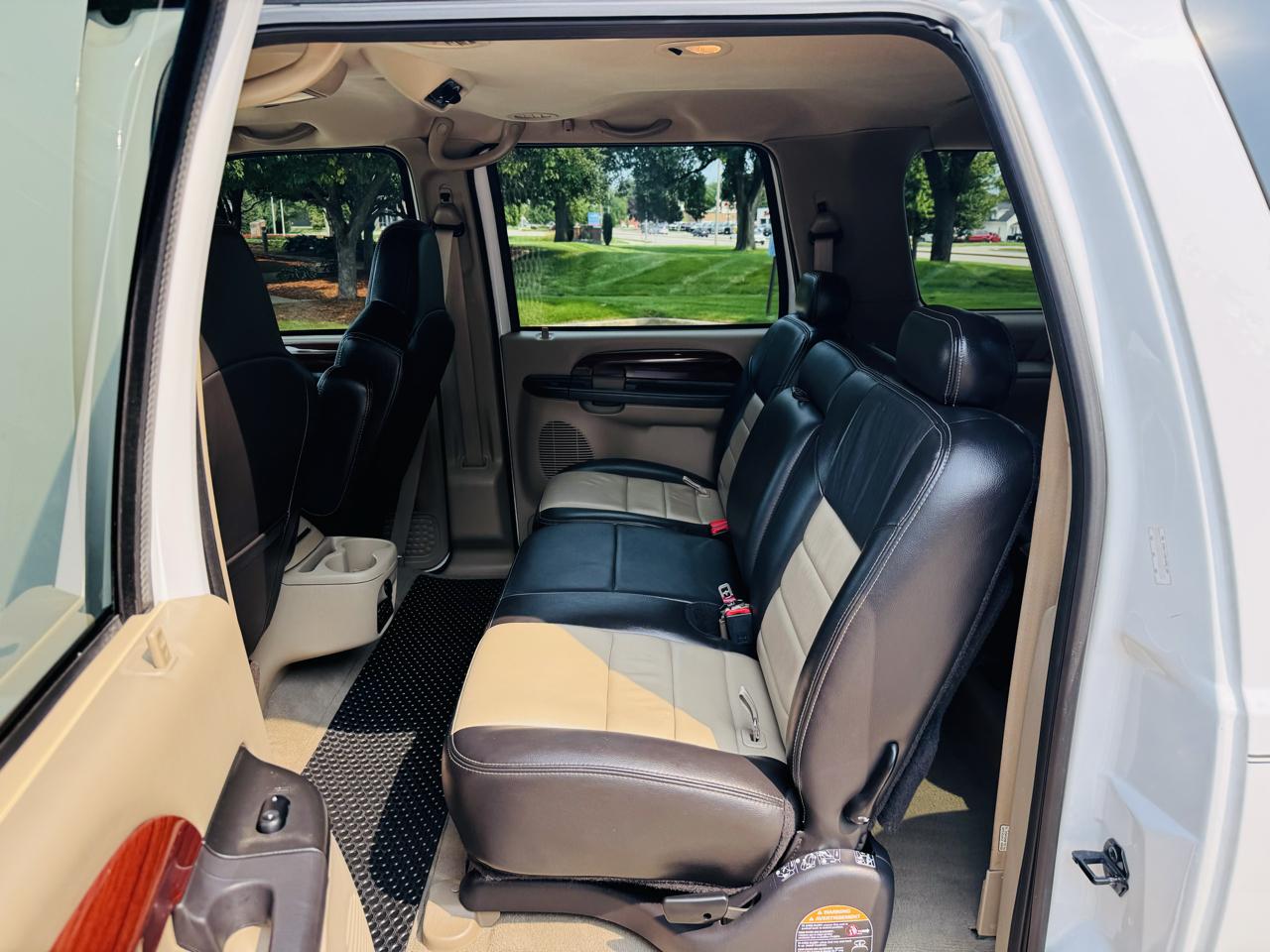 Ford Excursion Eddie Bauer 5.4L 2WD 2005