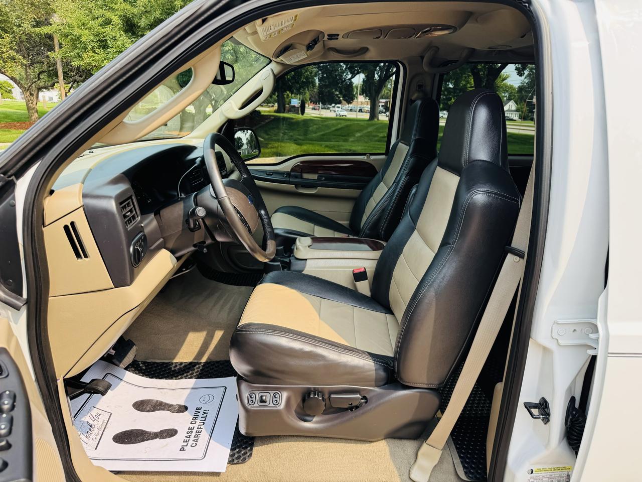 Ford Excursion Eddie Bauer 5.4L 2WD 2005