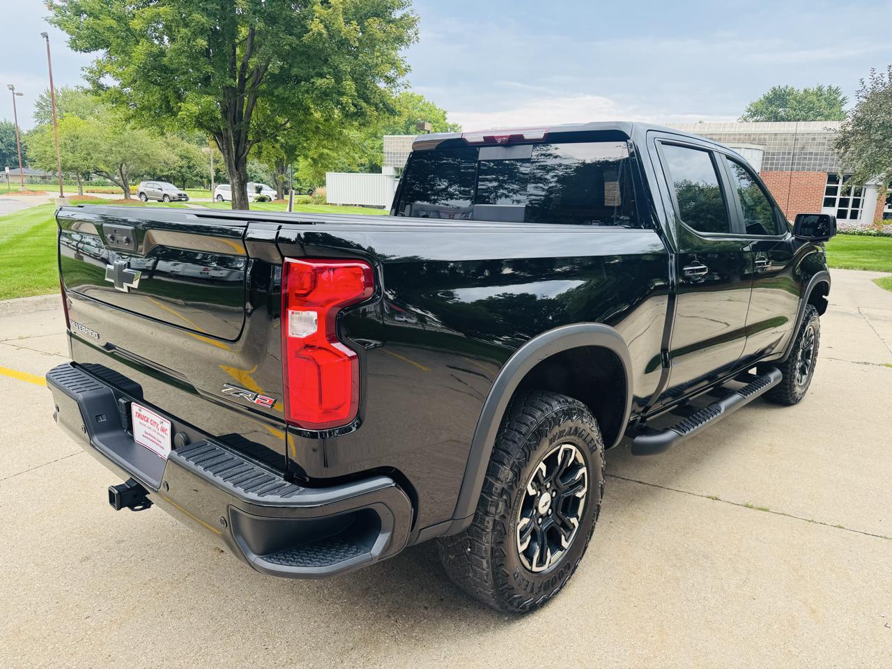 Chevrolet Silverado 1500 ZR2 Crew Cab 4WD 2024