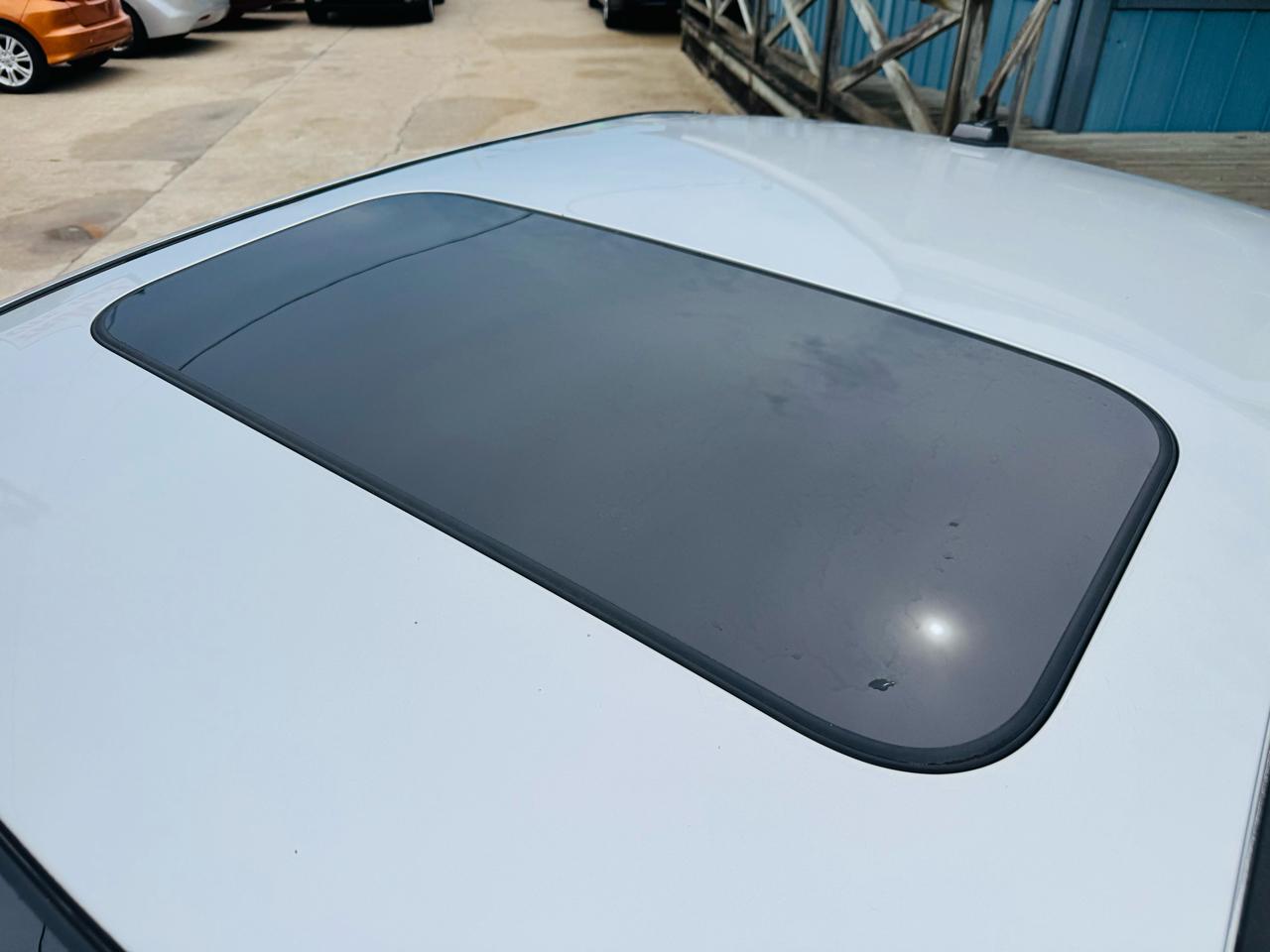 Ford Focus SEL Sedan 2010