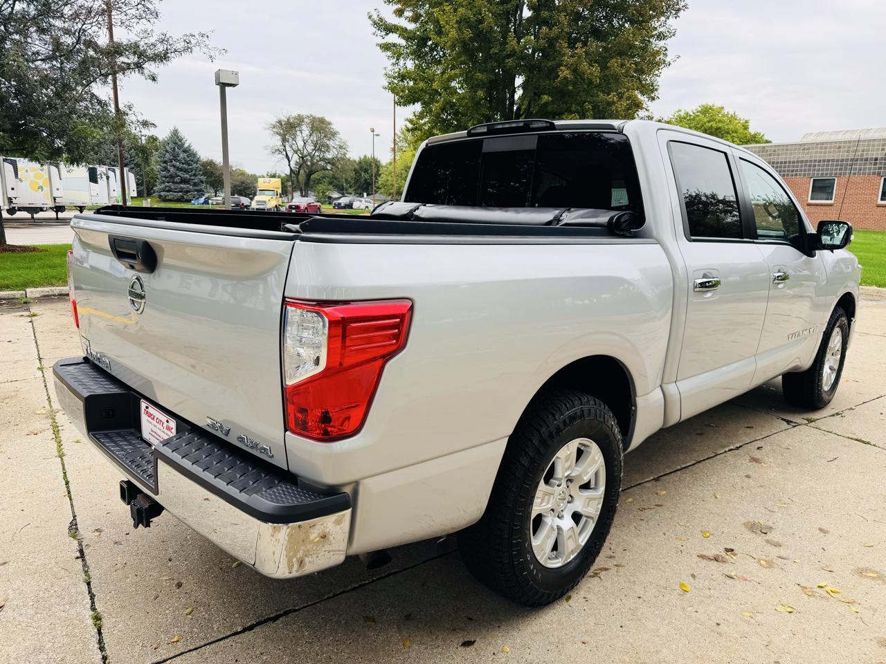 Nissan Titan S Crew Cab 4WD 2018