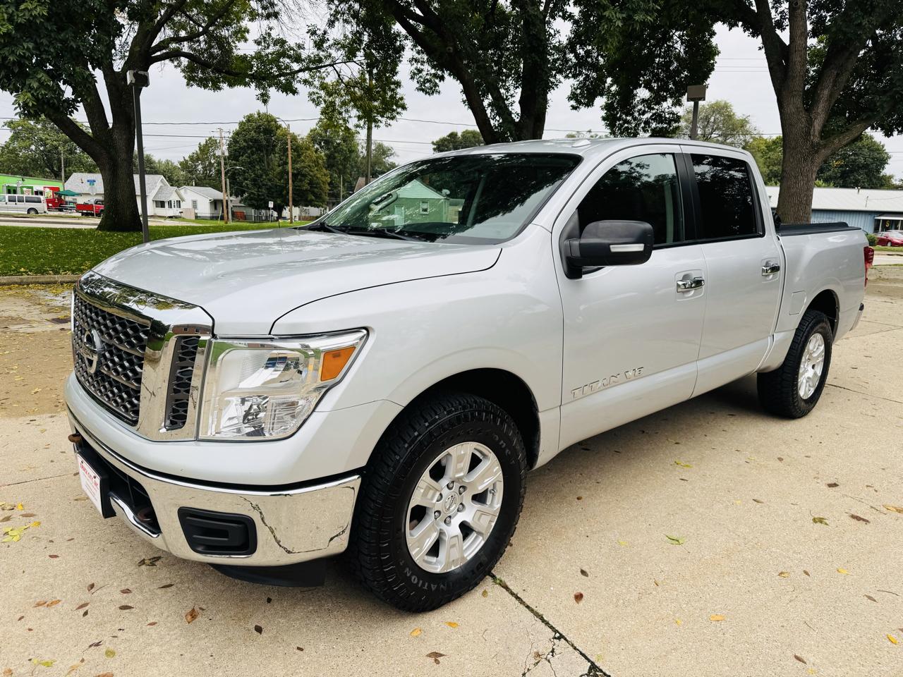 Nissan Titan S Crew Cab 4WD 2018