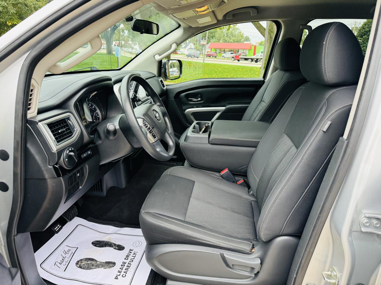 Nissan Titan S Crew Cab 4WD 2018
