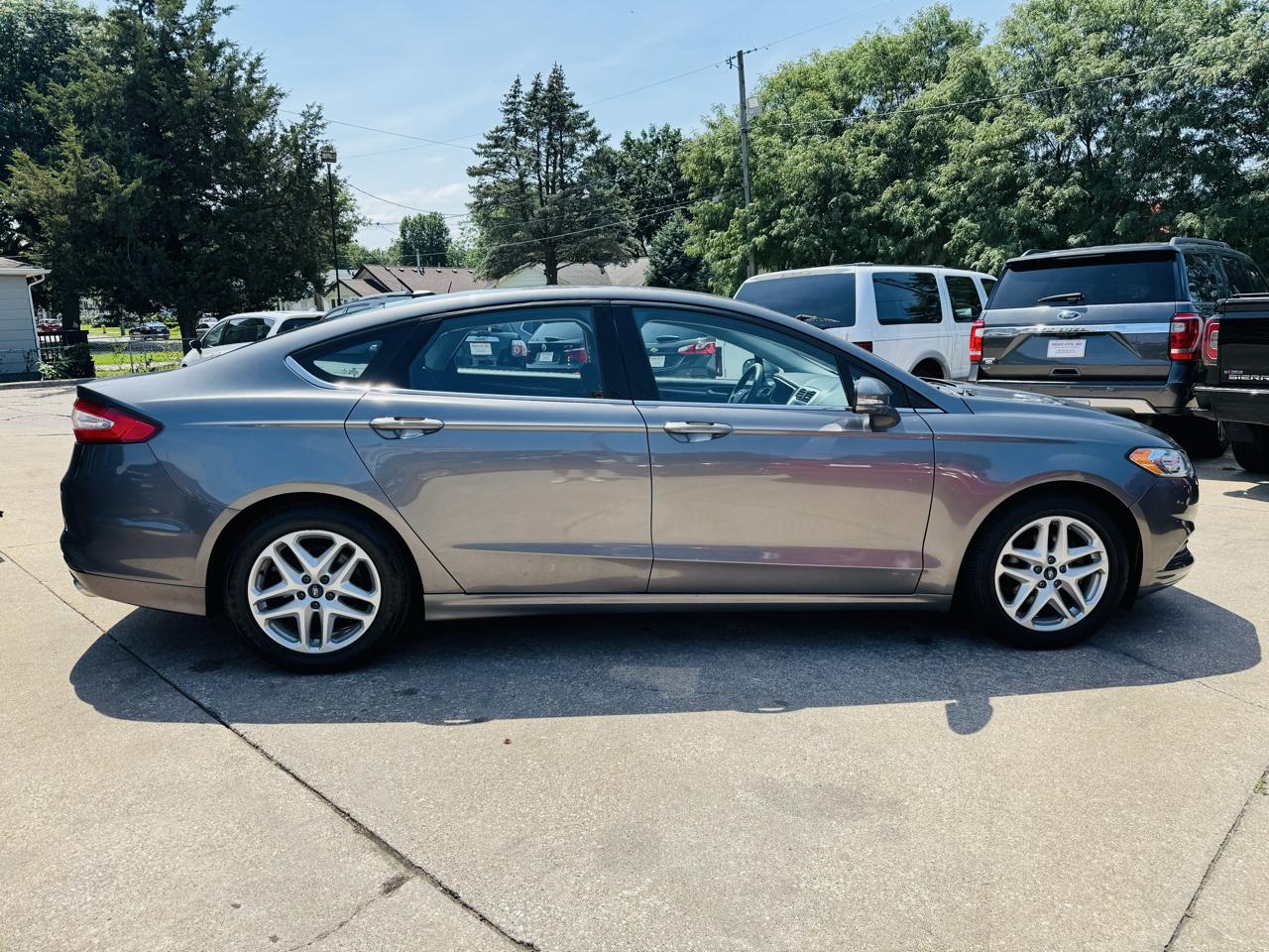 Ford Fusion SE 2014