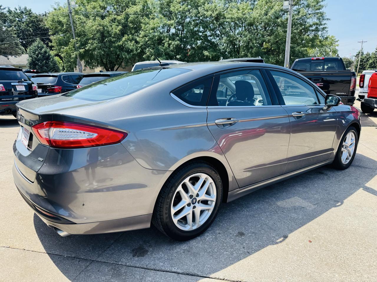 Ford Fusion SE 2014