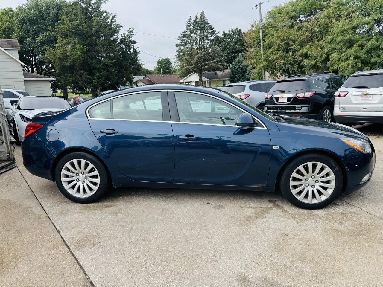 Buick Regal CXL Turbo - 3XT 2011