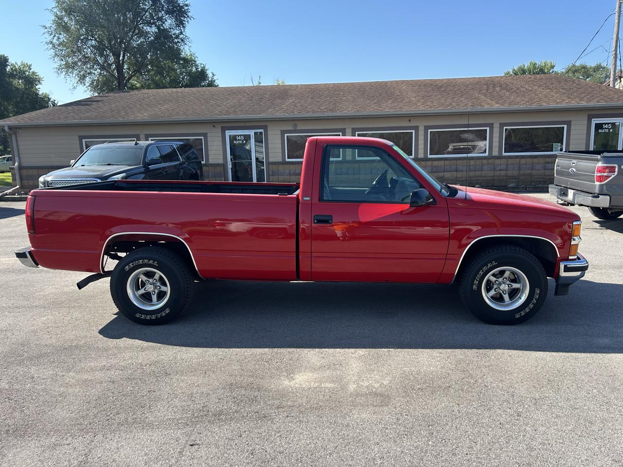 Chevrolet C/K 1500 Reg. Cab W/T 6.5-ft. bed 2WD 1998