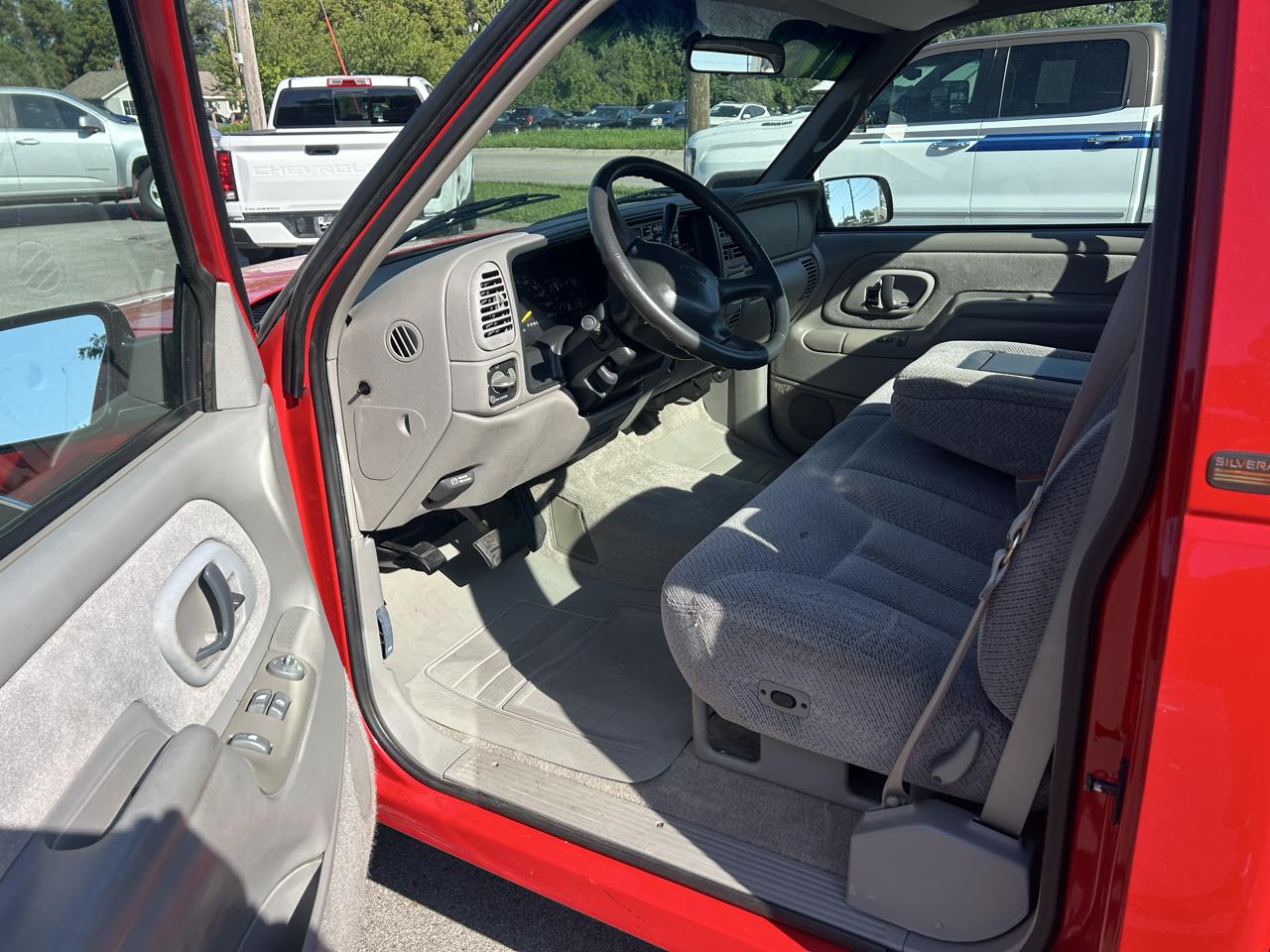 Chevrolet C/K 1500 Reg. Cab W/T 6.5-ft. bed 2WD 1998