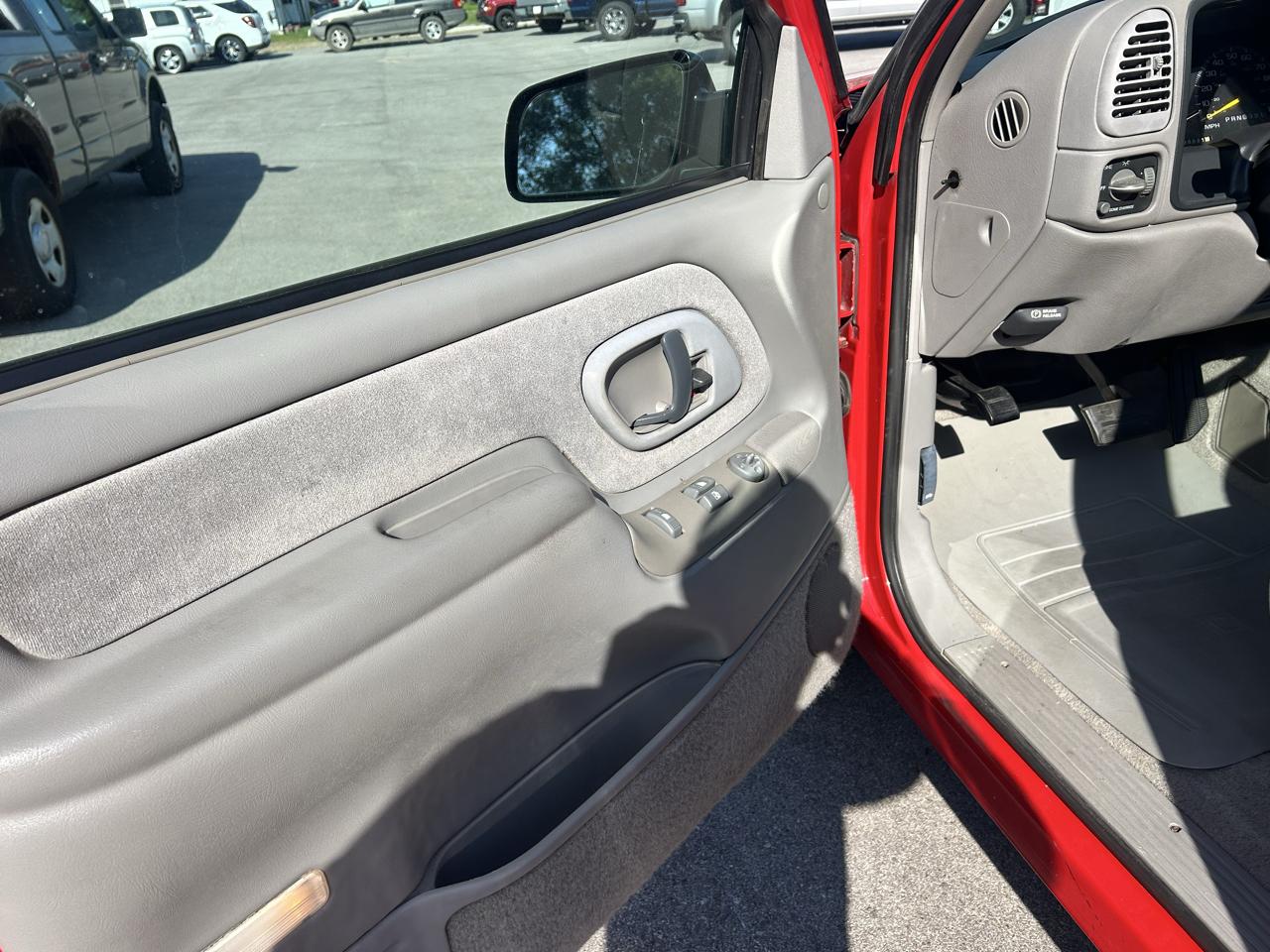 Chevrolet C/K 1500 Reg. Cab W/T 6.5-ft. bed 2WD 1998
