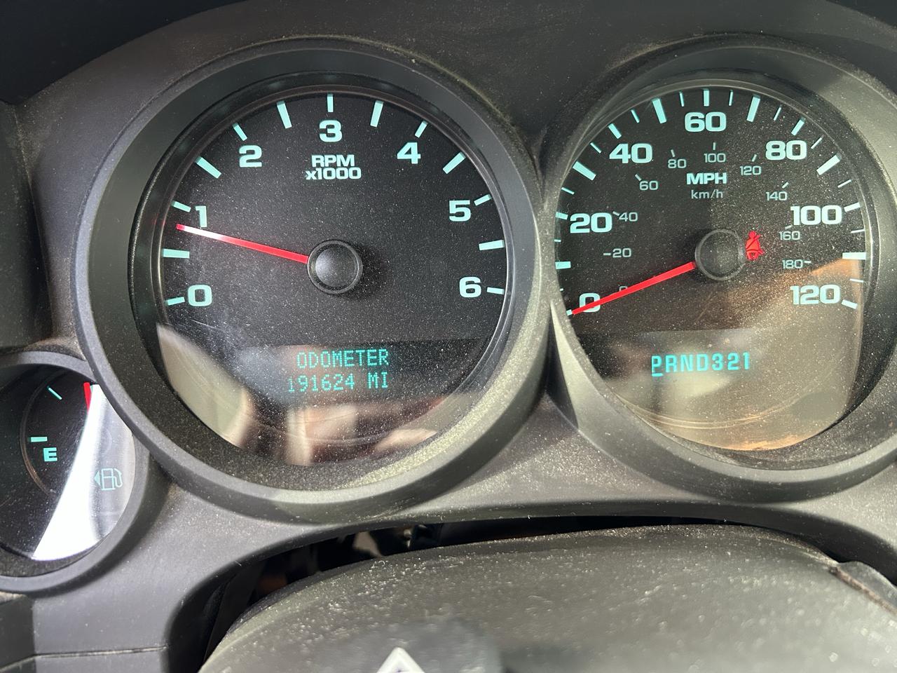Chevrolet Silverado 1500 2WD Reg Cab 140" Work Truck 2011