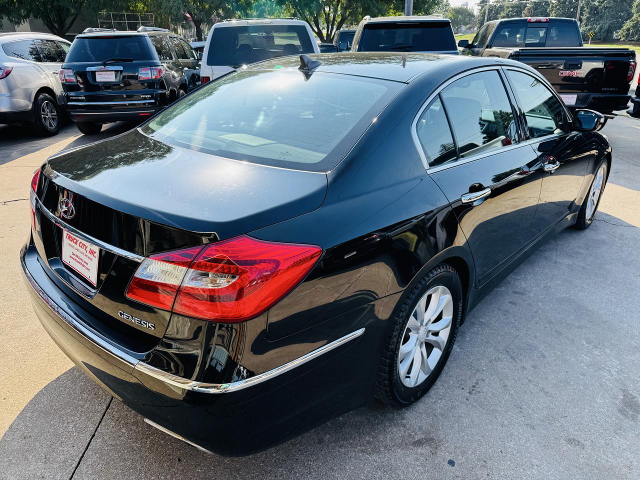Hyundai Genesis 3.8L 2013