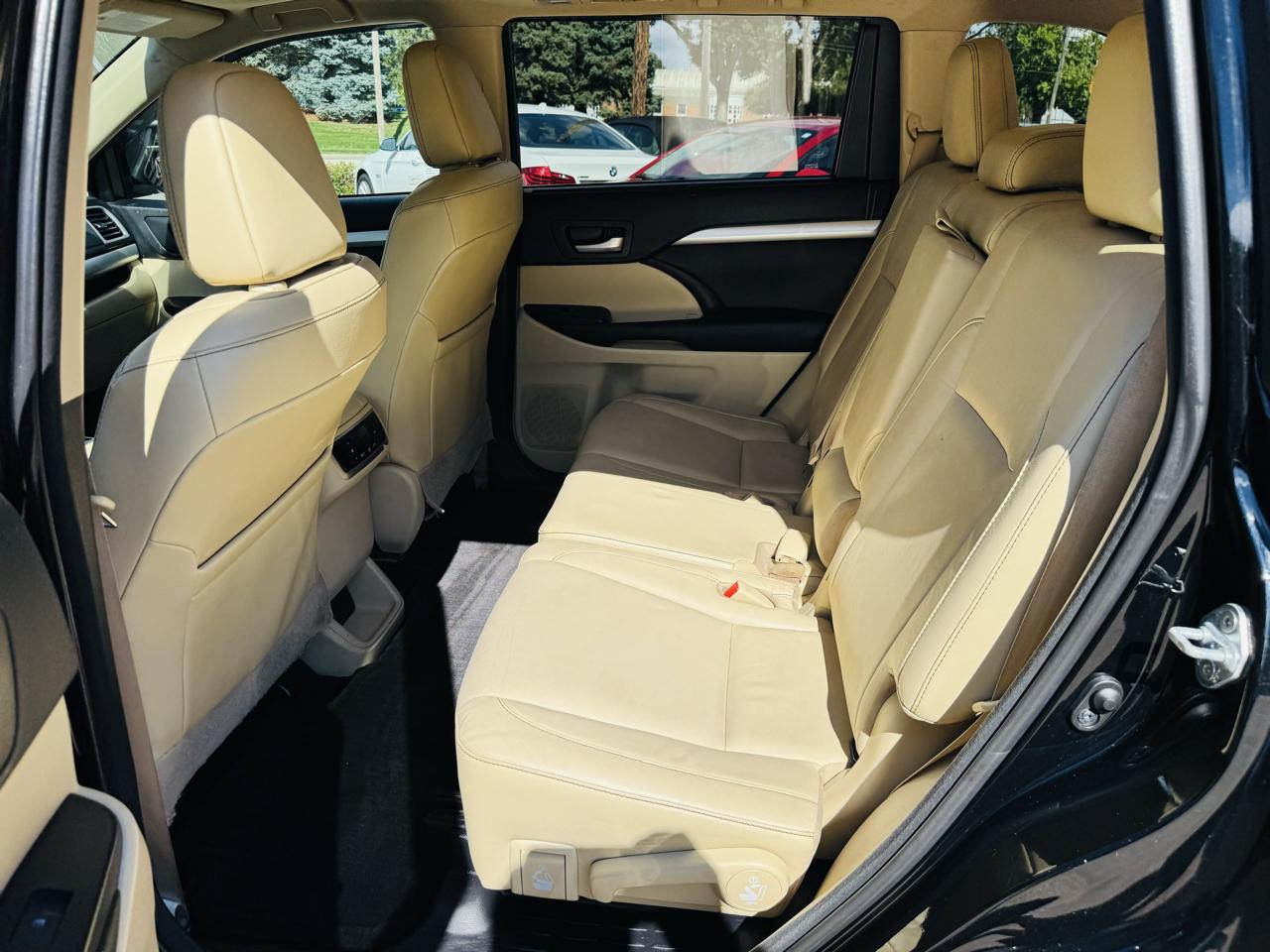 Toyota Highlander XLE AWD V6 2017
