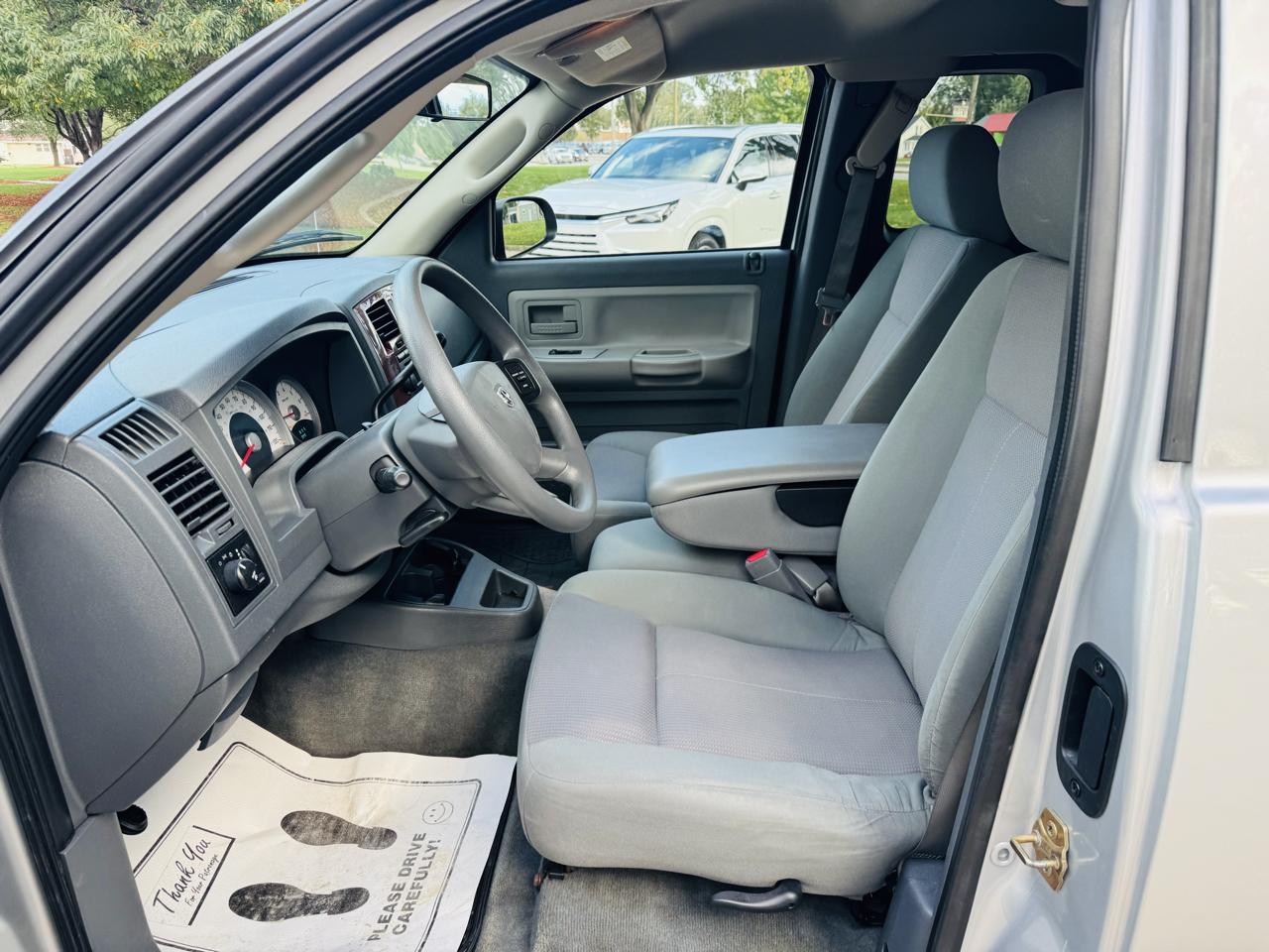 Dodge Dakota SLT Club Cab 4WD 2005