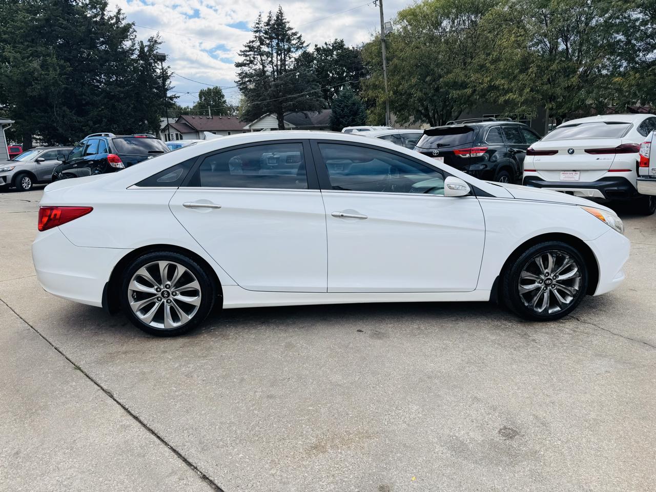 Hyundai Sonata SE Auto 2011