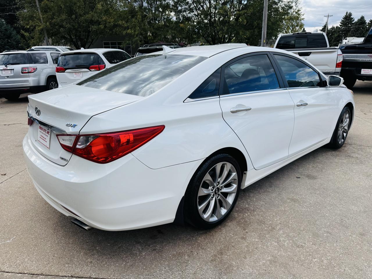 Hyundai Sonata SE Auto 2011