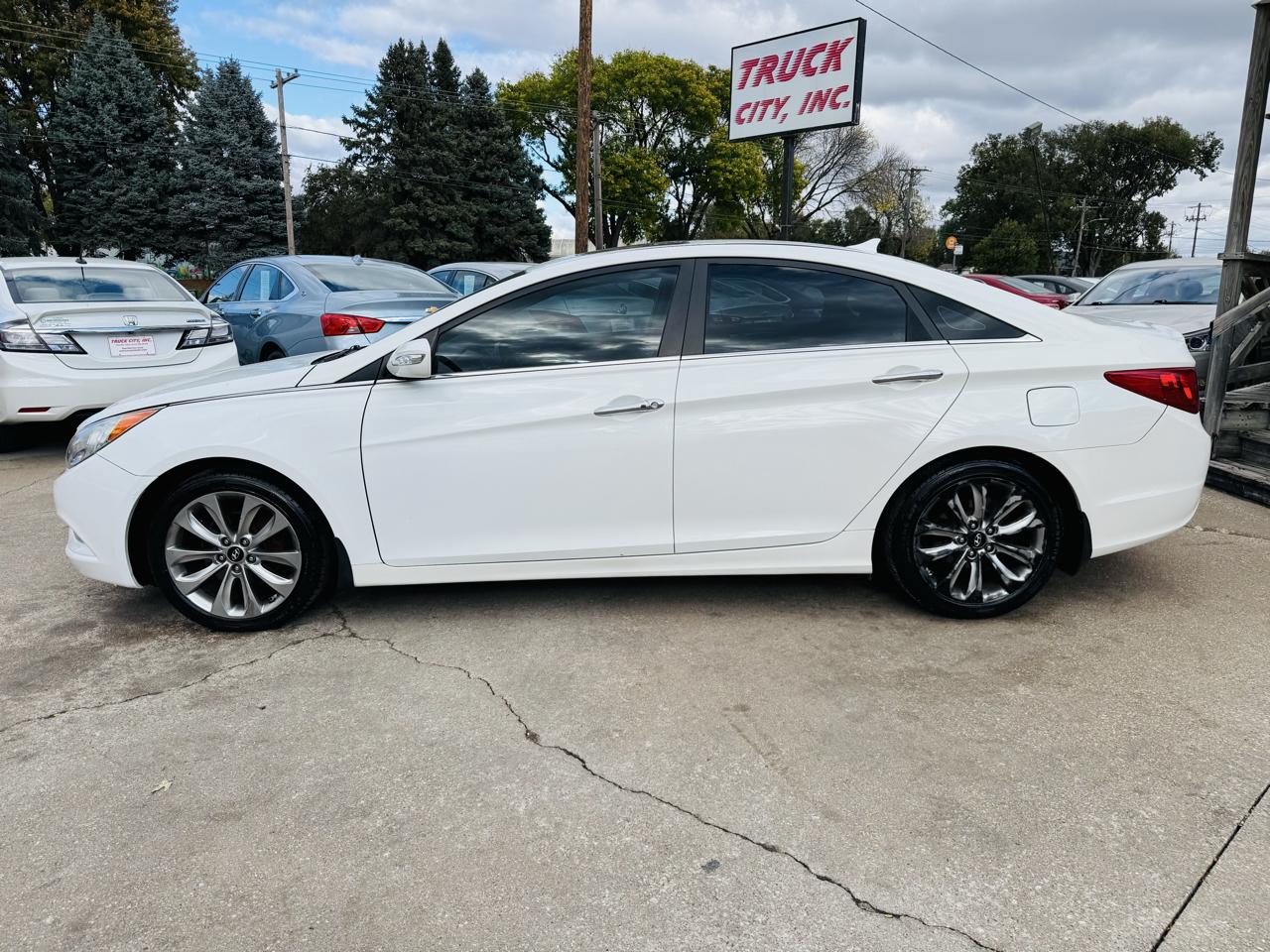 Hyundai Sonata SE Auto 2011