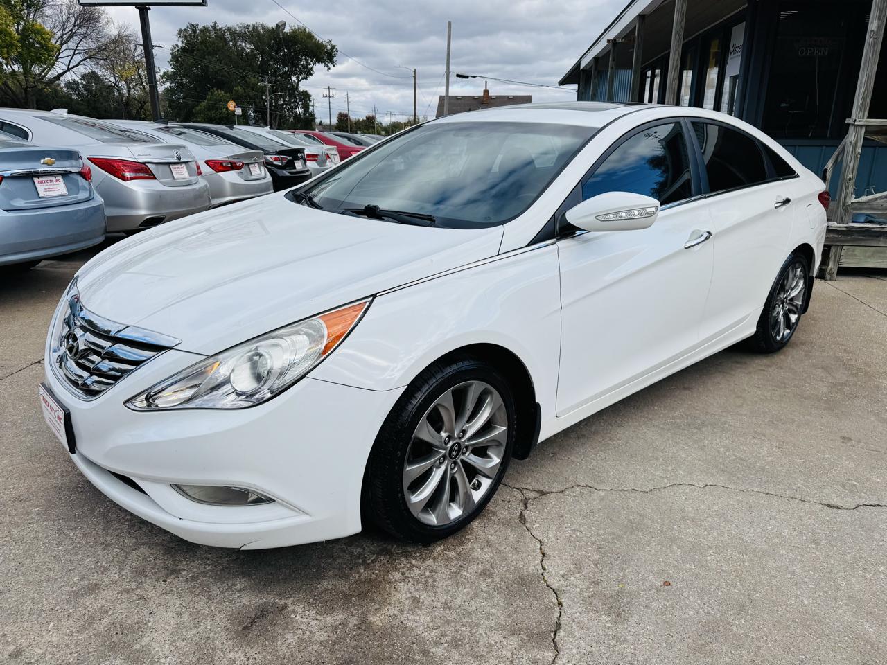 Hyundai Sonata SE Auto 2011