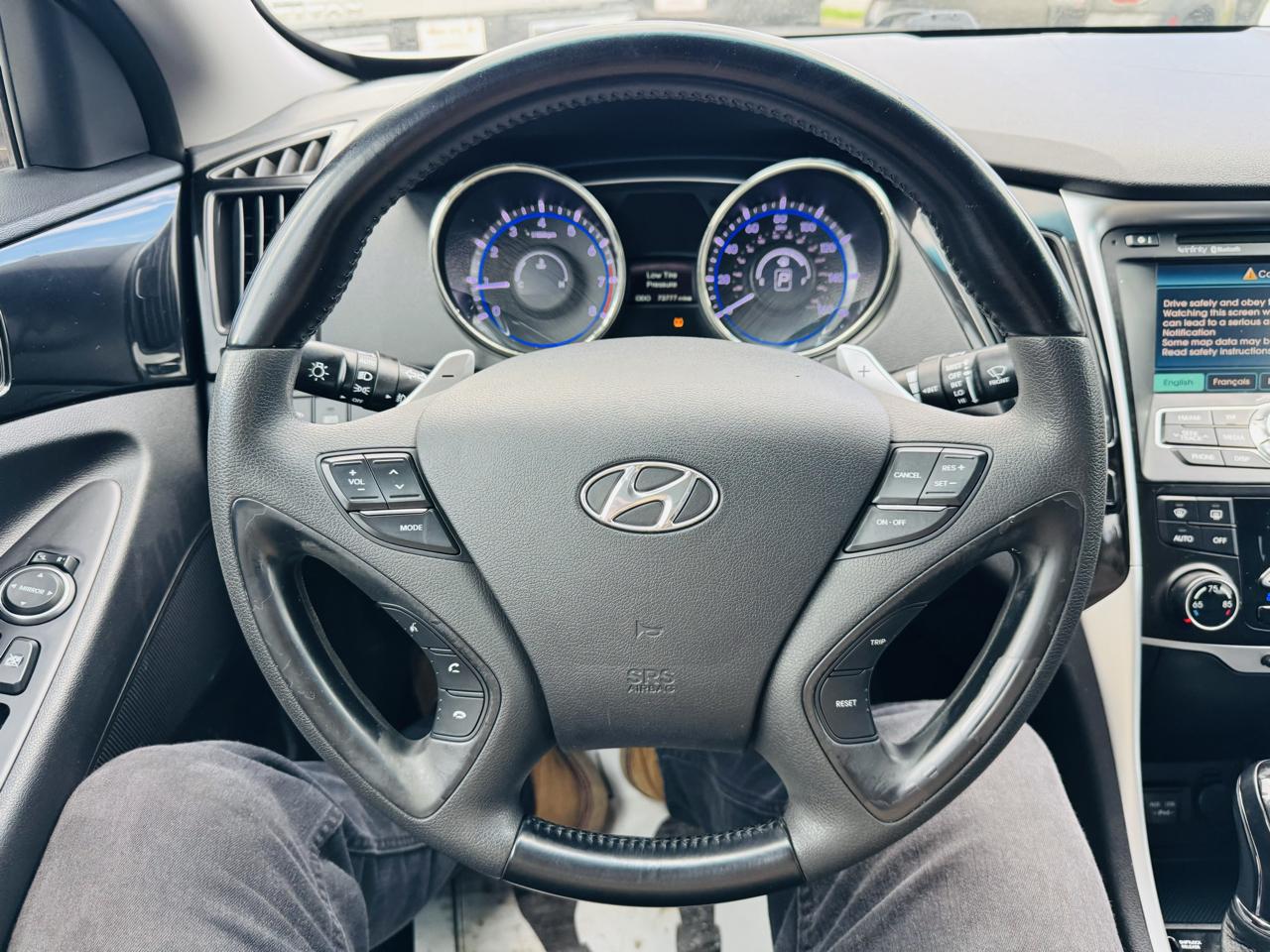 Hyundai Sonata SE Auto 2011