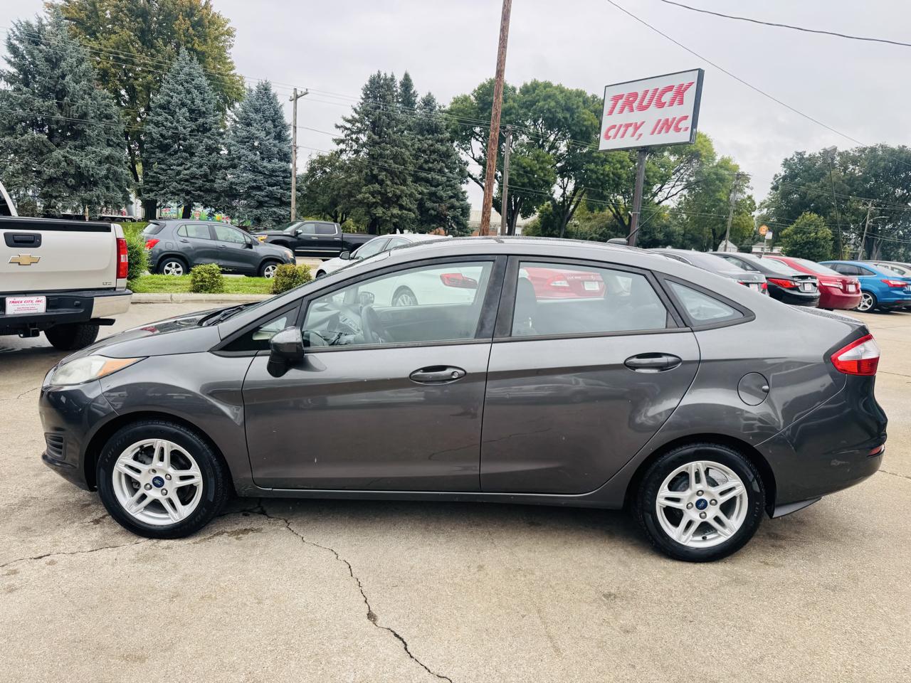 Ford Fiesta SE Sedan 2017
