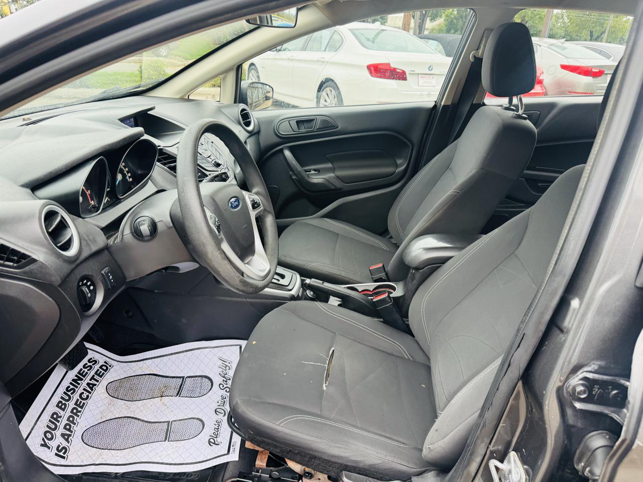 Ford Fiesta SE Sedan 2017