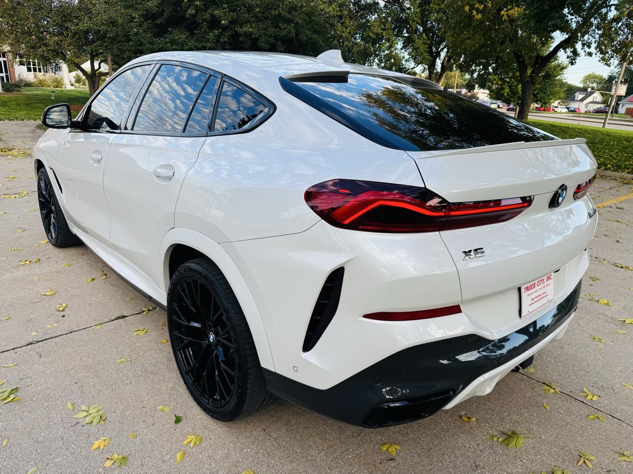 BMW X6 M50i 2022