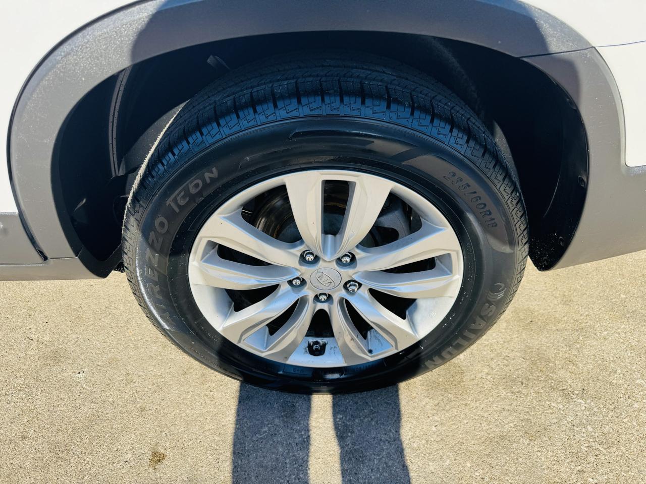 Kia Sorento LX 4WD 2011