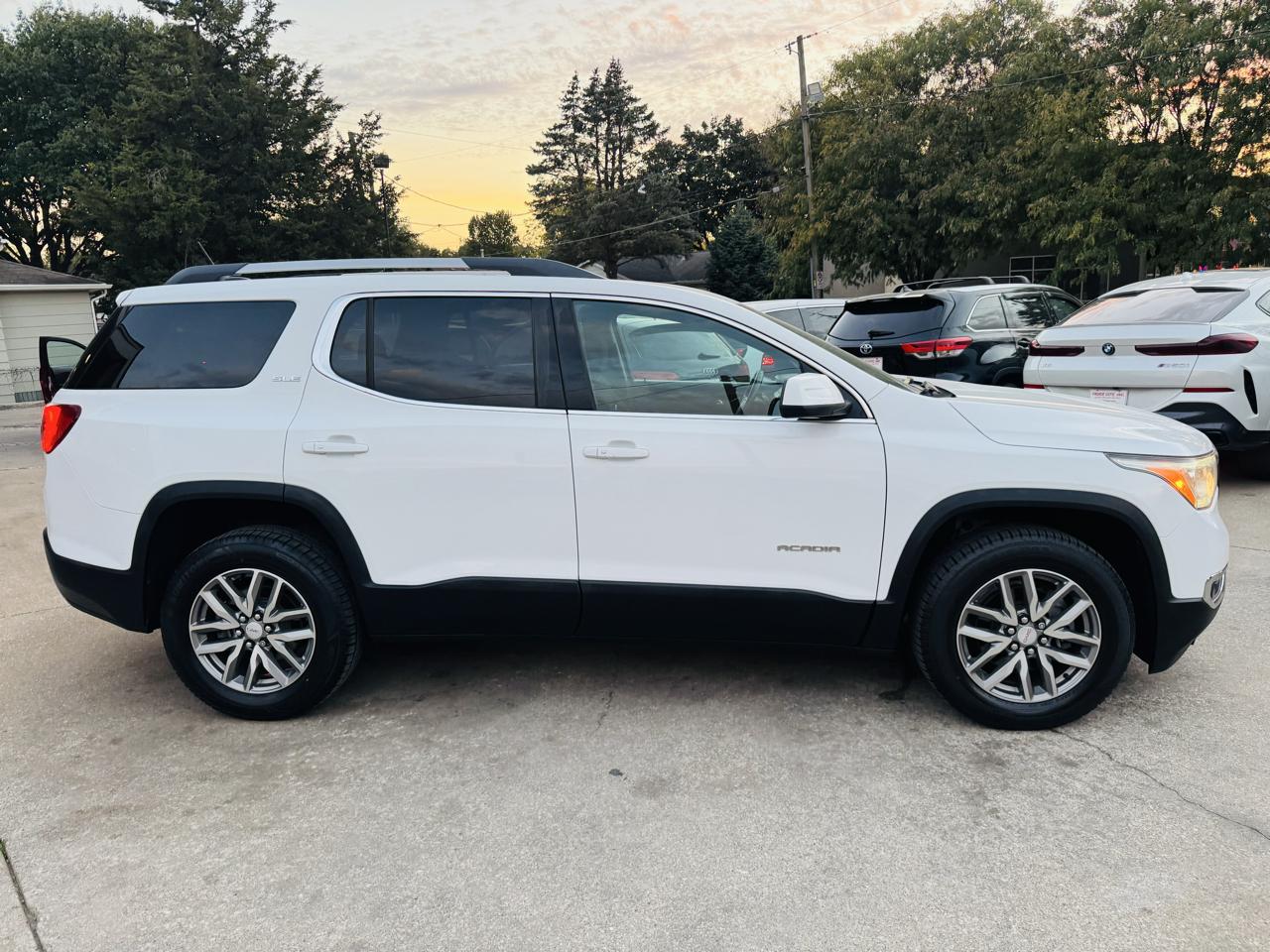 GMC Acadia SLE-2 AWD 2017