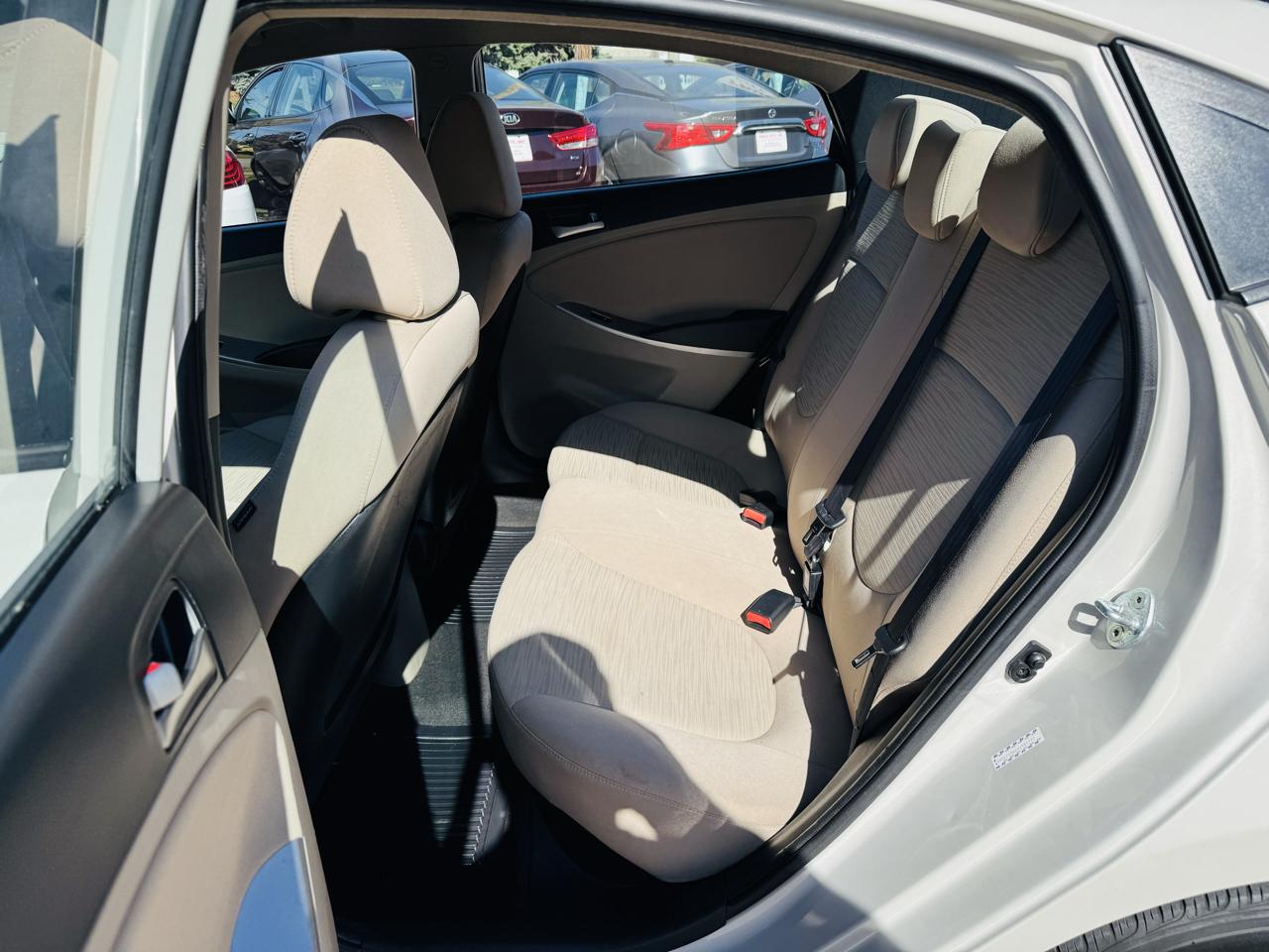 Hyundai Accent SE 4-Door 6A 2016